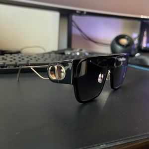 Dior 30Montaigne S3U 12A1 Sunglasses Retail $560